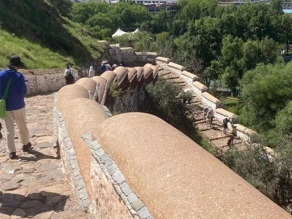 2A568